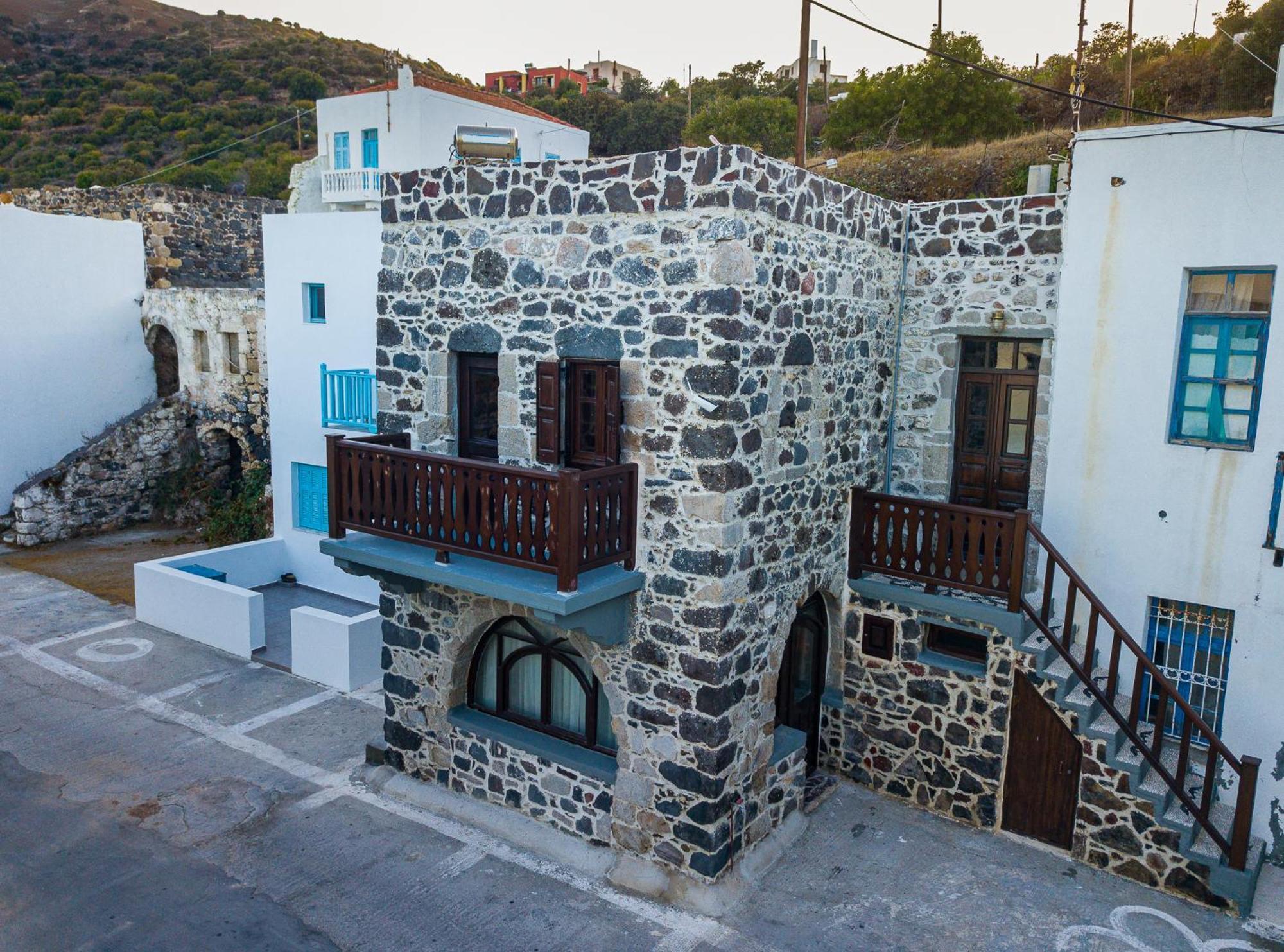 Plousiadi΄S Stone House Skála Exterior foto