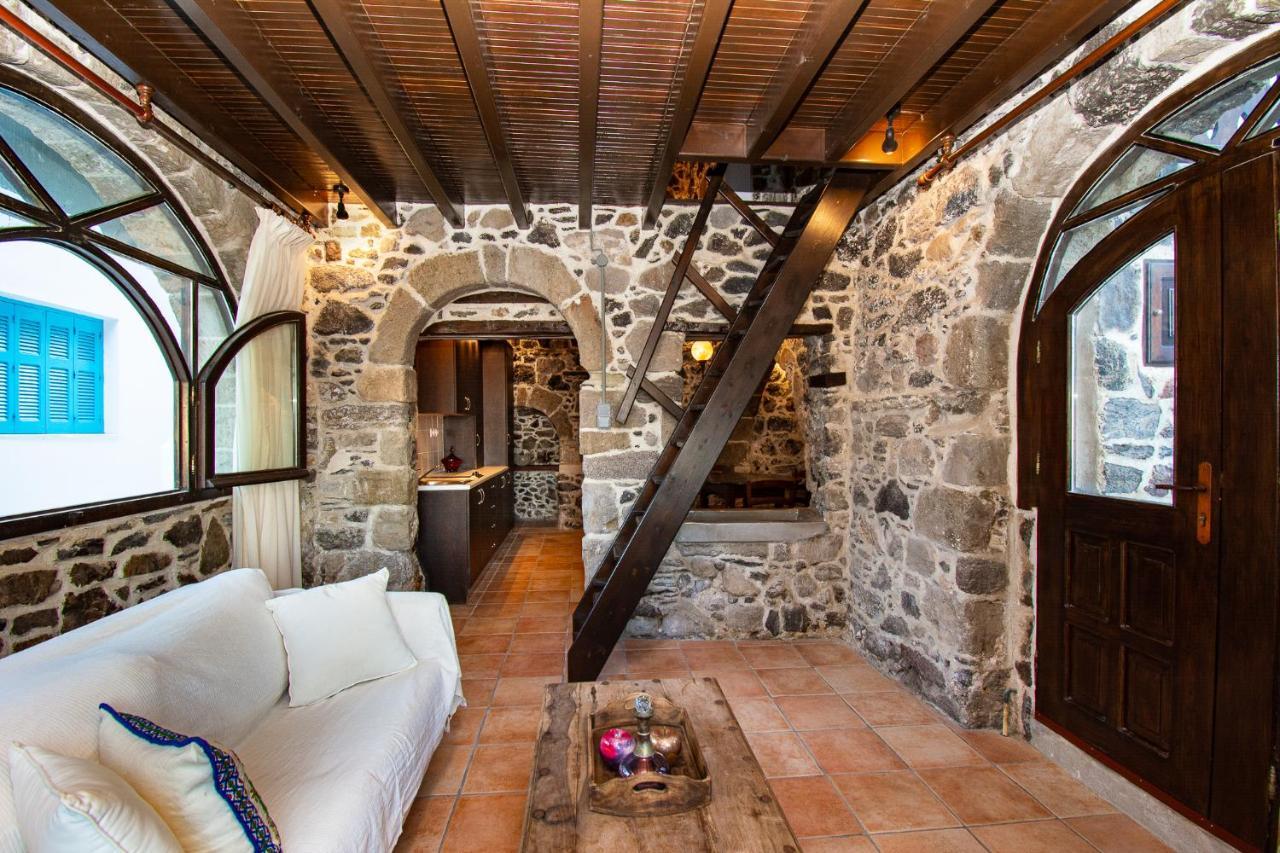 Plousiadi΄S Stone House Skála Exterior foto