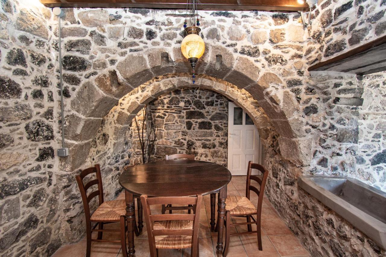 Plousiadi΄S Stone House Skála Exterior foto