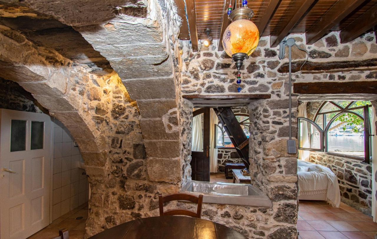 Plousiadi΄S Stone House Skála Exterior foto