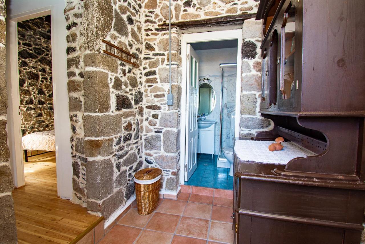 Plousiadi΄S Stone House Skála Exterior foto