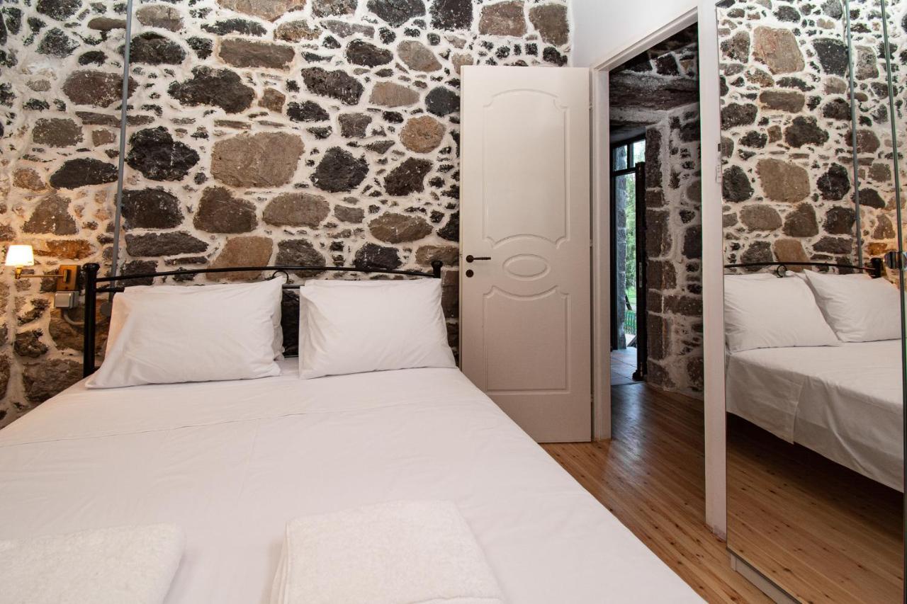 Plousiadi΄S Stone House Skála Exterior foto