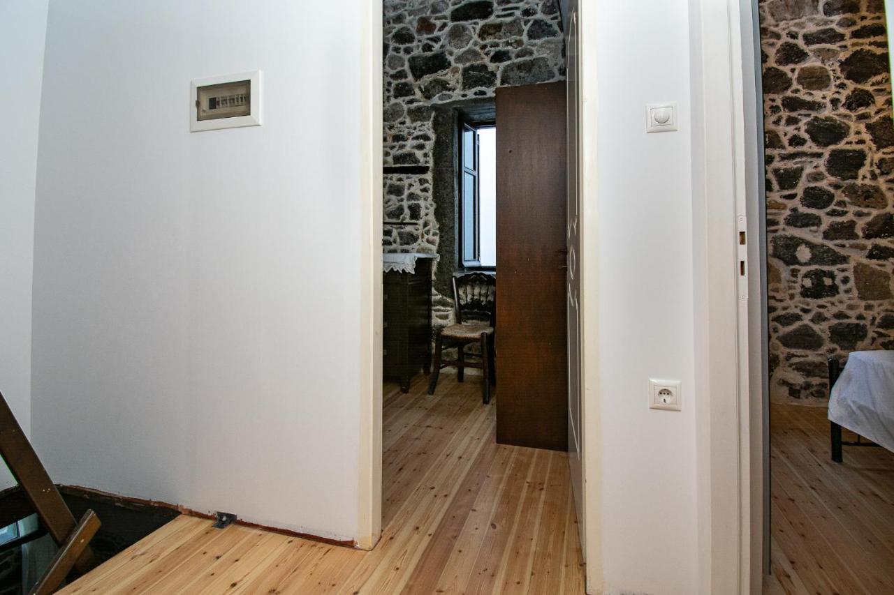 Plousiadi΄S Stone House Skála Exterior foto
